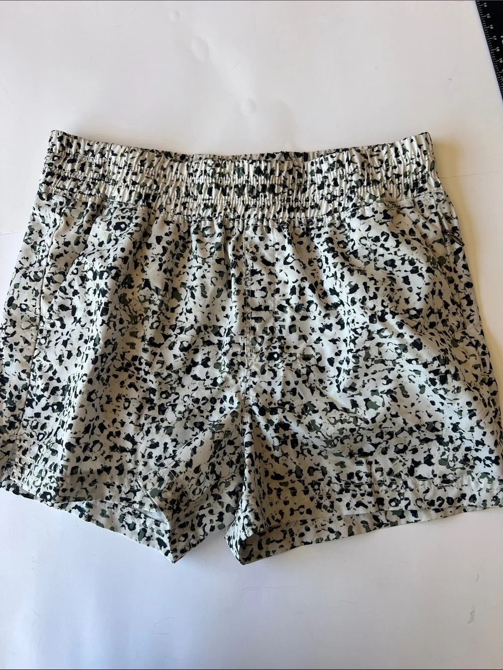 Old Navy Cream and Black Printed Kids Shorts
